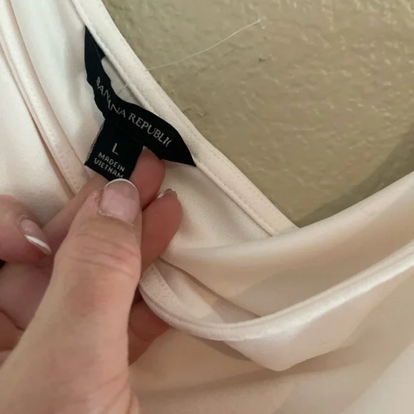 Chic Off-Shoulder Ruffle Top - Picture 3 of 4